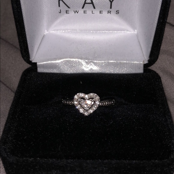 Kay promise heart shape ring - Picture 2 of 3